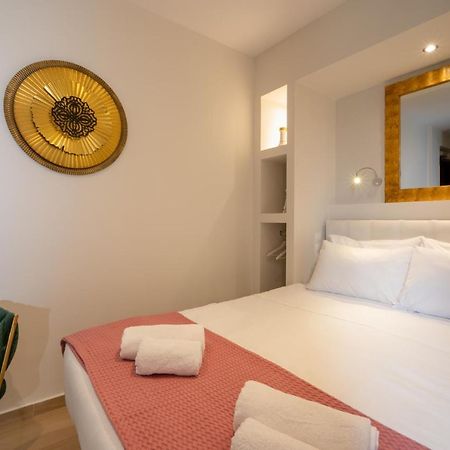 Dema Luxury Suites - Perikleous E1 Athena Bagian luar foto