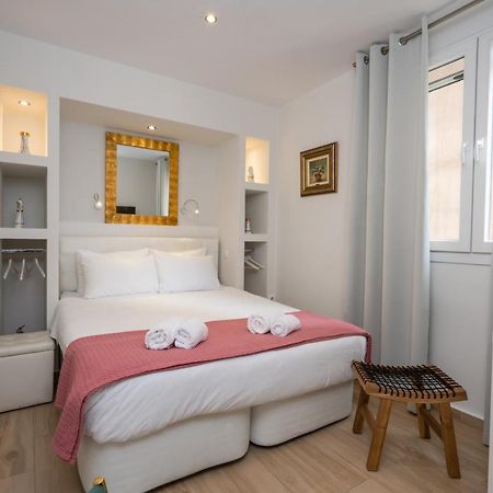 Dema Luxury Suites - Perikleous E1 Athena Bagian luar foto