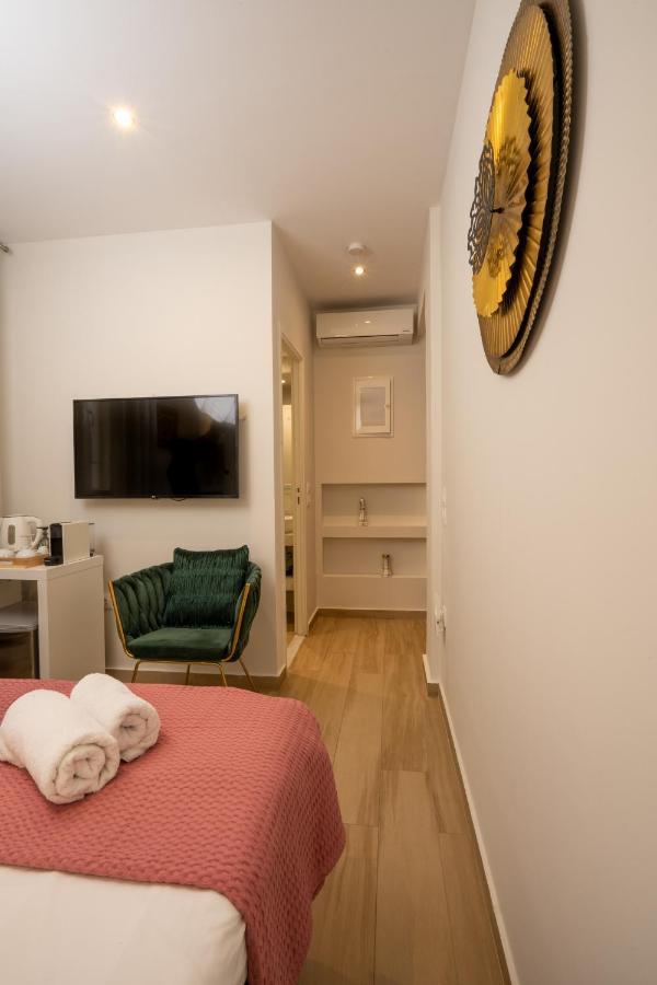 Dema Luxury Suites - Perikleous E1 Athena Bagian luar foto